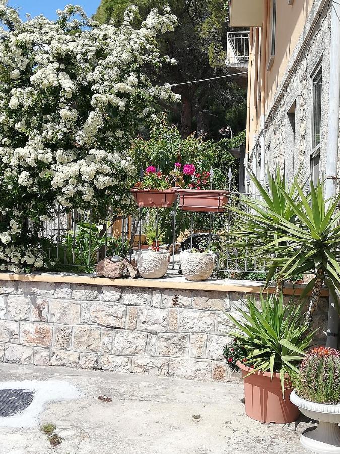 Вилла Il Giardino Бауней Экстерьер фото